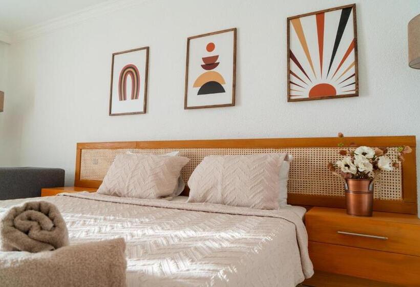 اتاق استاندارد با چشم‌انداز باغ, Regulus Beach Resort