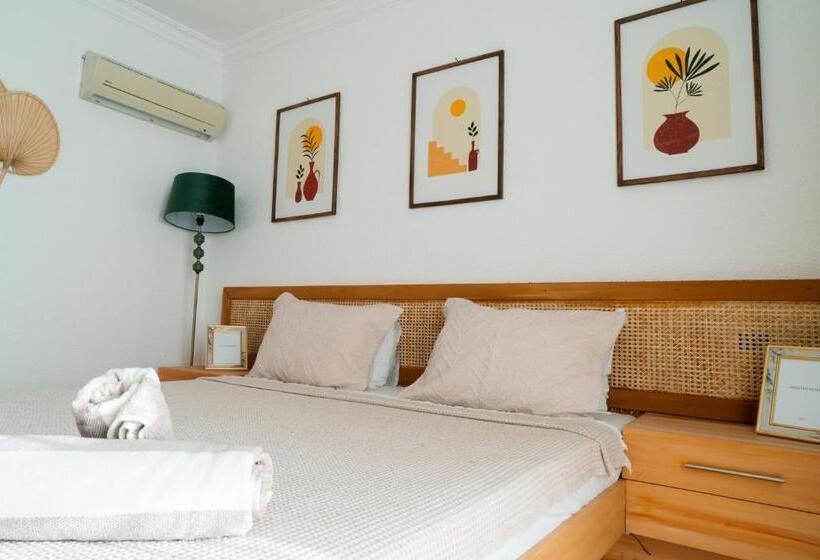 اتاق استاندارد با چشم‌انداز باغ, Regulus Beach Resort
