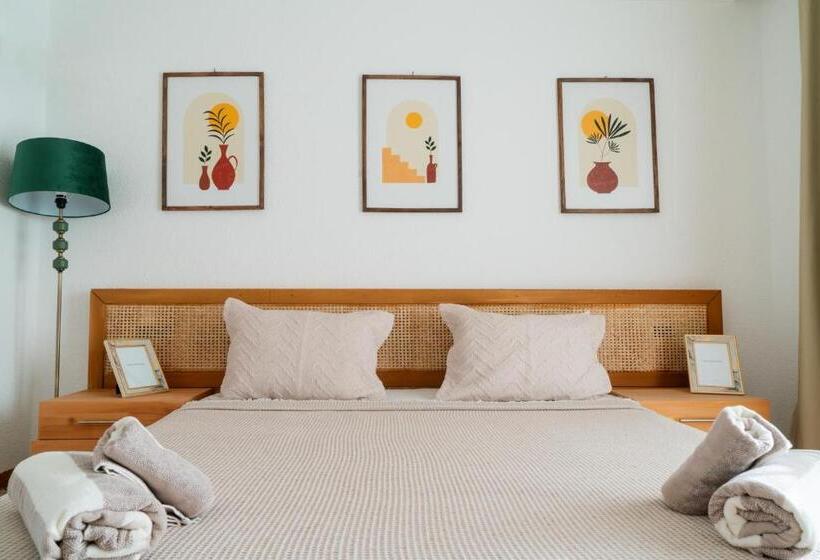 اتاق استاندارد با چشم‌انداز دریا, Regulus Beach Resort