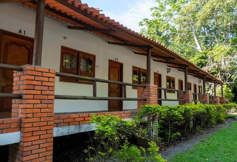 اتاق استاندارد, Y Restaurante La Cachamera