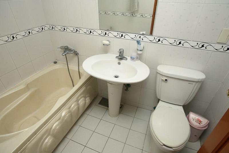 اتاق استاندارد, Jun Motel