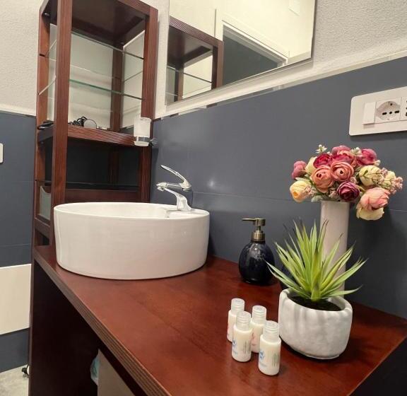 اتاق لوکس با تخت بزرگ, B&b 3 Stelle   La Perla Bianca
