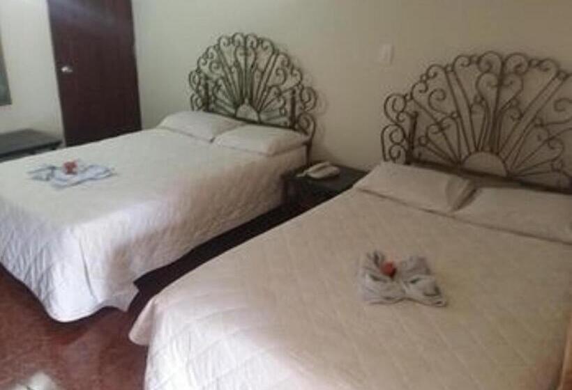 اتاق لوکس با بالکن, Tropicana Santo Domingo