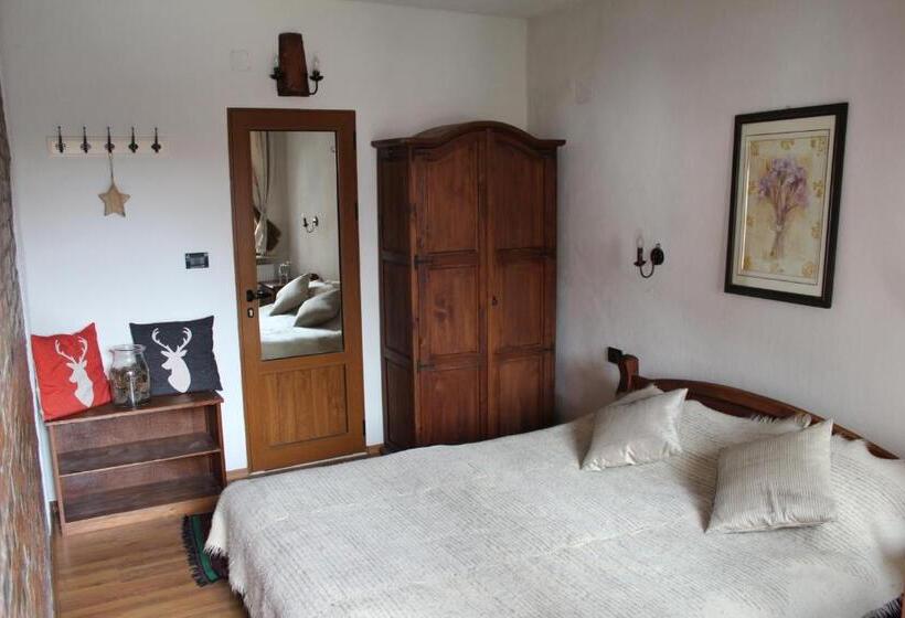 اتاق استاندارد, Chalet Garibaldi   Total Chalets   Fully Catered
