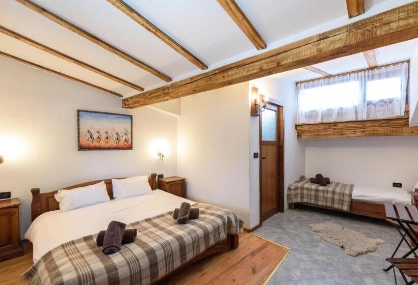 اتاق خانوادگی, Chalet Garibaldi   Total Chalets   Fully Catered