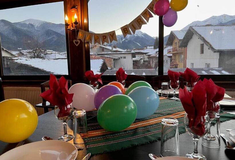 اتاق خانوادگی, Chalet Garibaldi   Total Chalets   Fully Catered