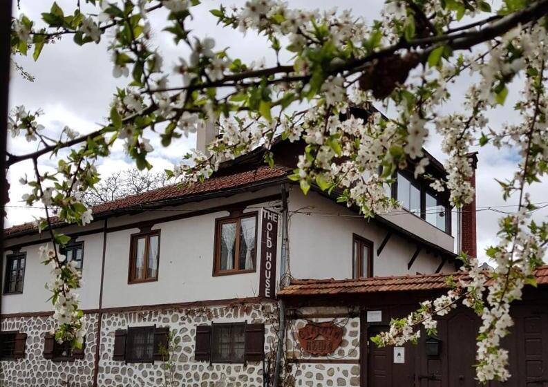 کلبه ییلاقی, Chalet Garibaldi   Total Chalets   Fully Catered