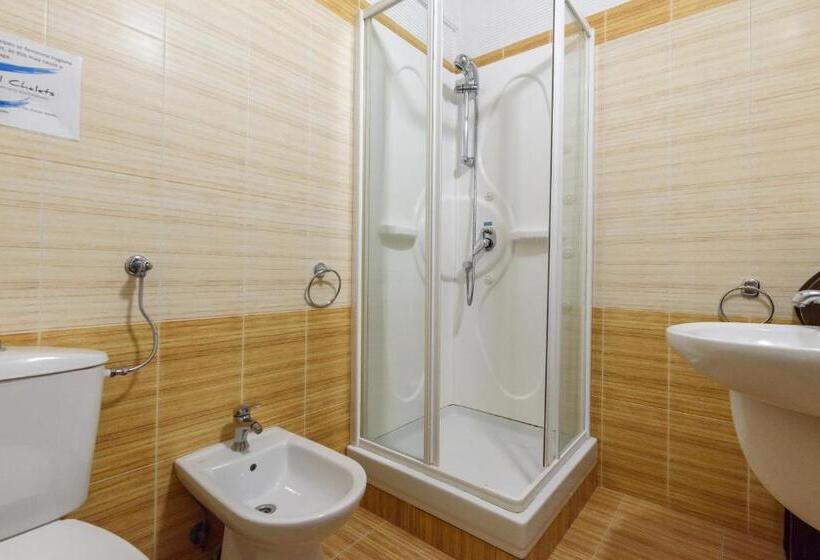 کلبه ییلاقی, Chalet Garibaldi   Total Chalets   Fully Catered