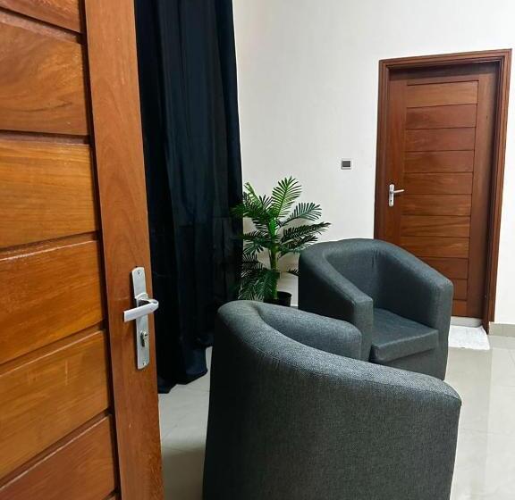 اتاق استاندارد, Your Private Room In Cotonou Guesthouse