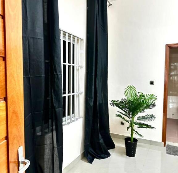 اتاق استاندارد, Your Private Room In Cotonou Guesthouse