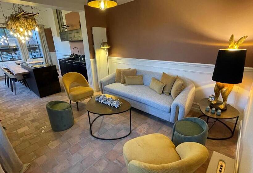 خانه 3 خوابه, La Petite Maison De Giverny   Gîte De Charme 5 étoiles Au Cœur Du Village   3 Chambres