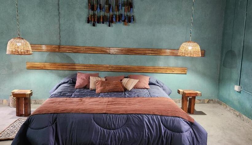 اتاق لوکس, Pomancillo Ecolodge