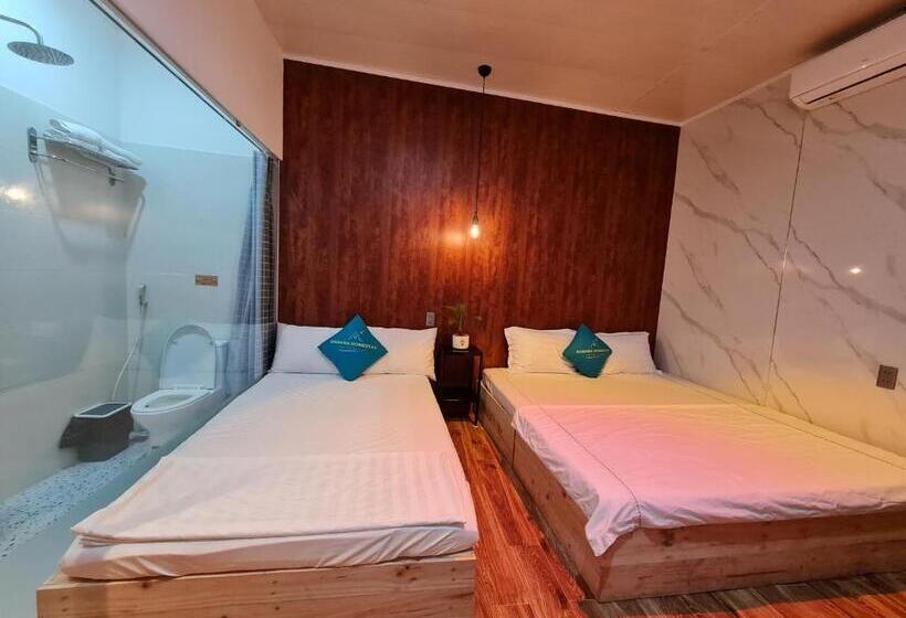 اتاق خانوادگی, Banana Homestay