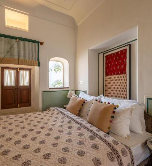 اتاق سوپریور با تخت بزرگ, Sum Jaipur