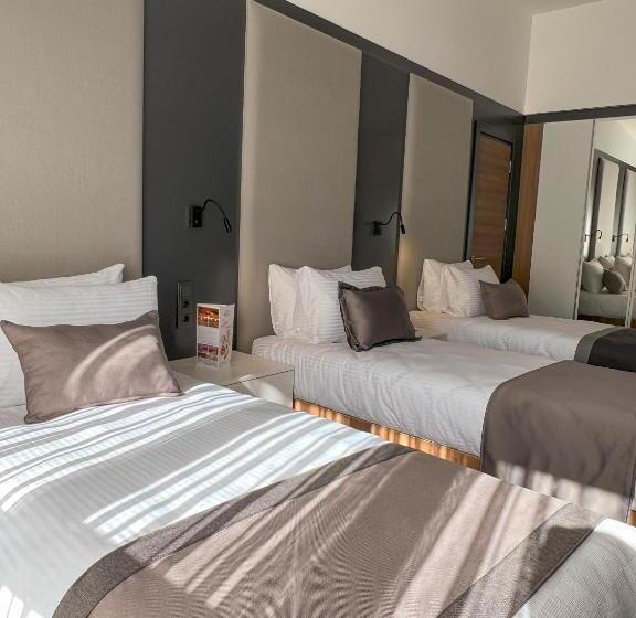 اتاق پریمیوم چهارنفره, Sera Lake Center
