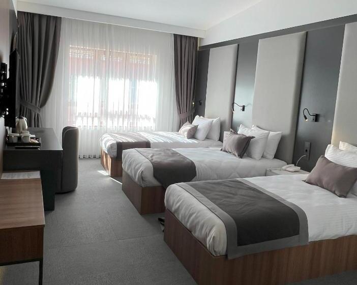 اتاق پریمیوم چهارنفره, Sera Lake Center