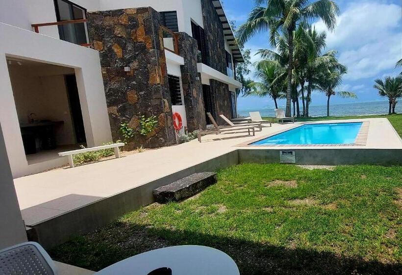 اتاق استاندارد با بالکن, Canari Waterfront Villas