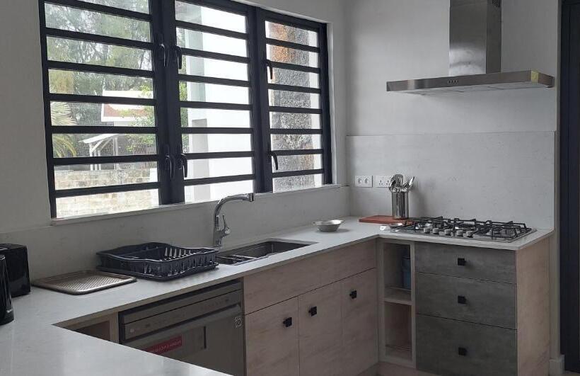 آپارتمان 2 خوابه, Canari Waterfront Villas
