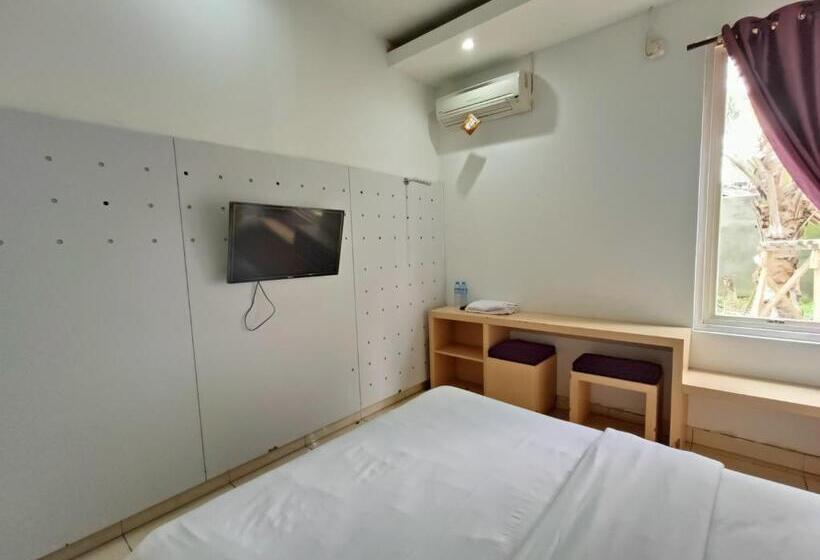 اتاق استاندارد, Urbanview Hotel B Liv Kendari By Reddoorz