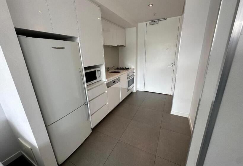 آپارتمان لوکس 1 خوابه, Adele Apartment Hotel East Melbourne