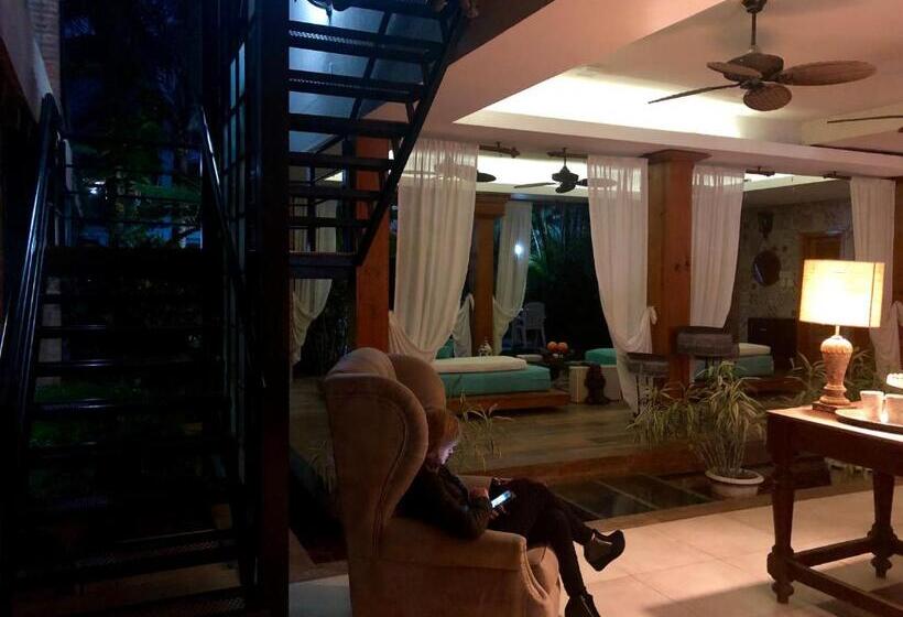 آپارتمان 1 خوابه با چشم‌انداز استخر, Aguamarina Spa Y Apart