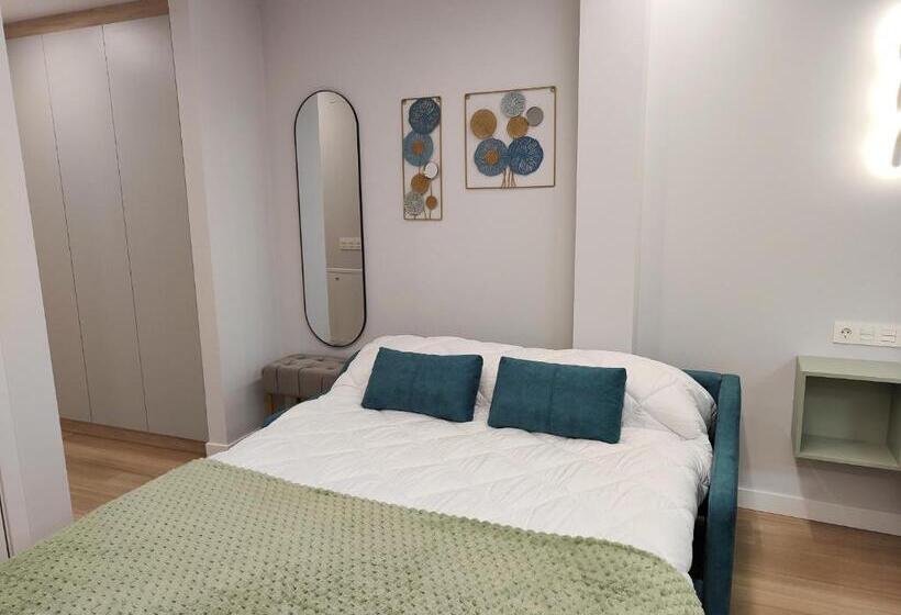 استودیوی لوکس, Apartamentos Centro Oviedo Caveda
