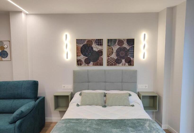 استودیوی لوکس, Apartamentos Centro Oviedo Caveda