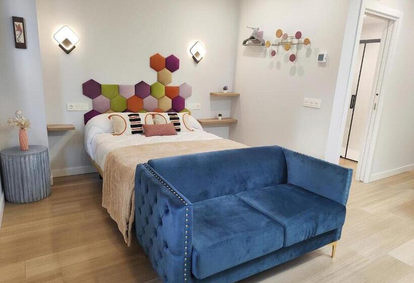 سوییت لوکس, Apartamentos Centro Oviedo Caveda