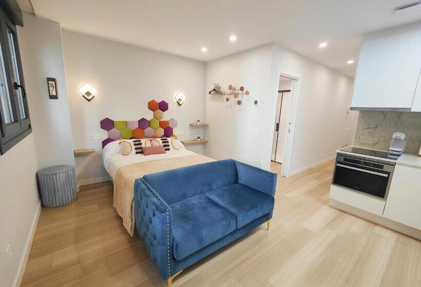 سوییت لوکس, Apartamentos Centro Oviedo Caveda