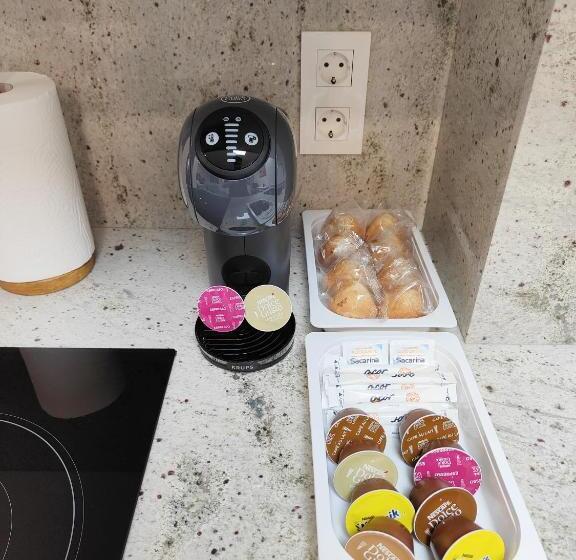 استودیوی استاندارد, Apartamentos Centro Oviedo Caveda