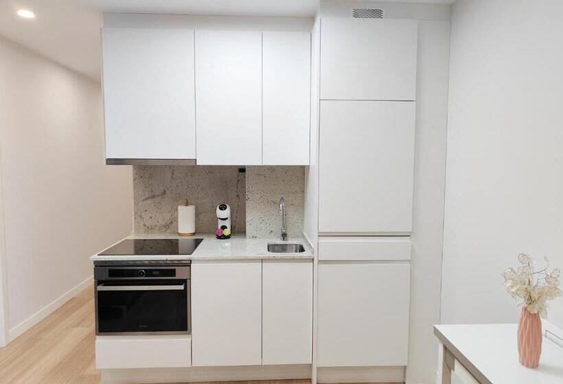 سوییت لوکس, Apartamentos Centro Oviedo Caveda
