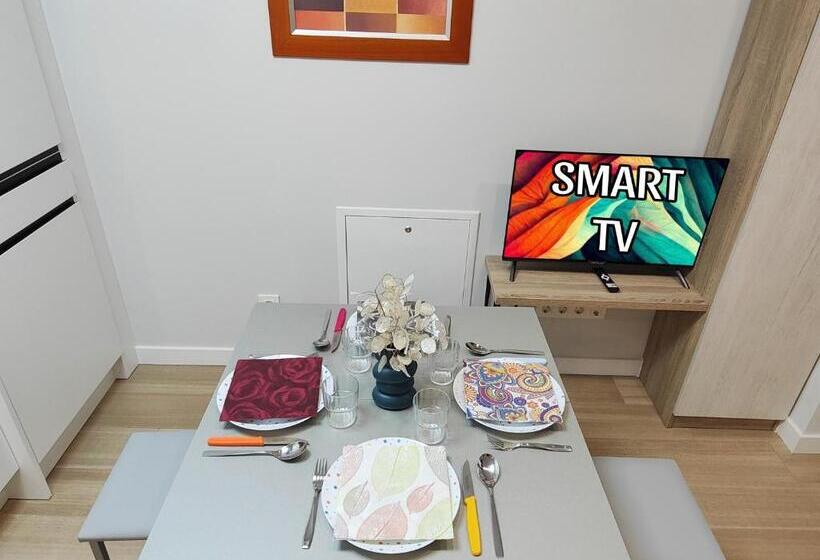 استودیوی استاندارد, Apartamentos Centro Oviedo Caveda