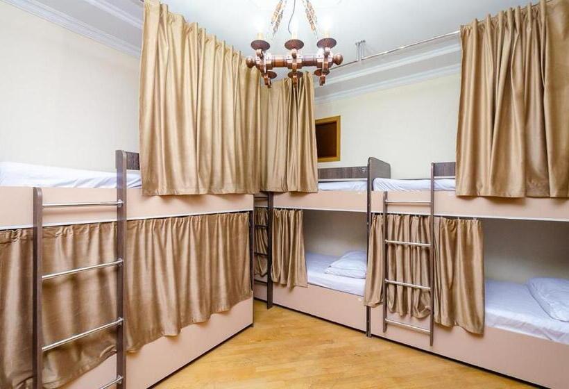 تختخواب در اتاق مشترک, Areva Hostel & Apartment