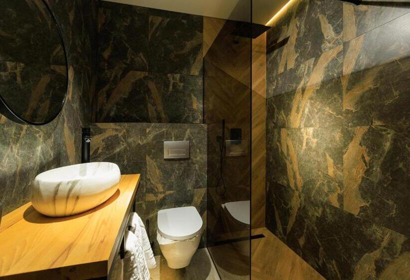 اتاق استاندارد, Discovery Garden Apartments