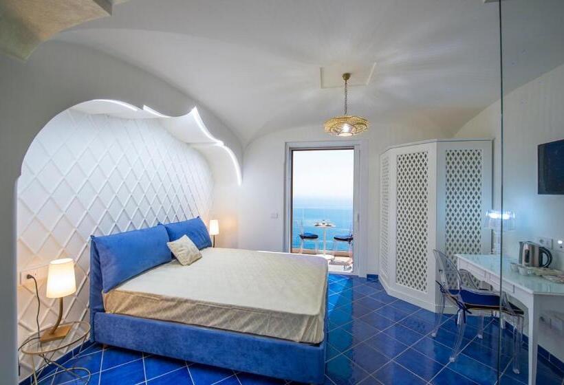 اتاق لوکس با بالکن و چشم‌انداز دریا, Holidays Dream Praiano