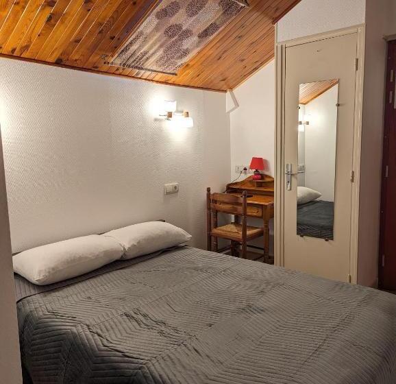 اتاق استاندارد, Auberge Des Pins