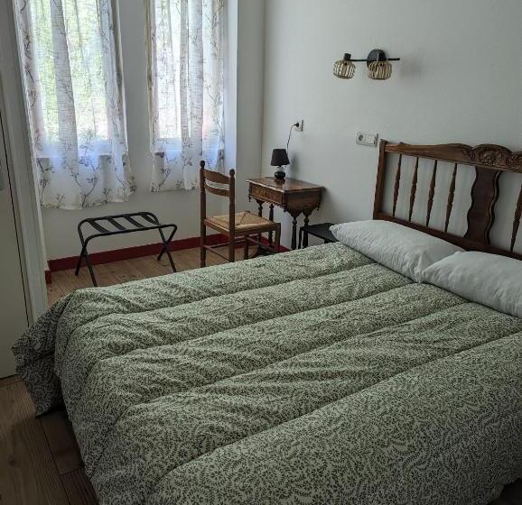 اتاق استاندارد, Auberge Des Pins