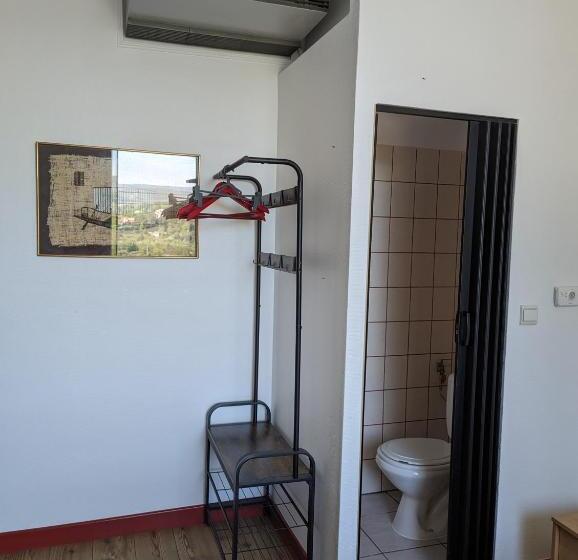 اتاق استاندارد, Auberge Des Pins