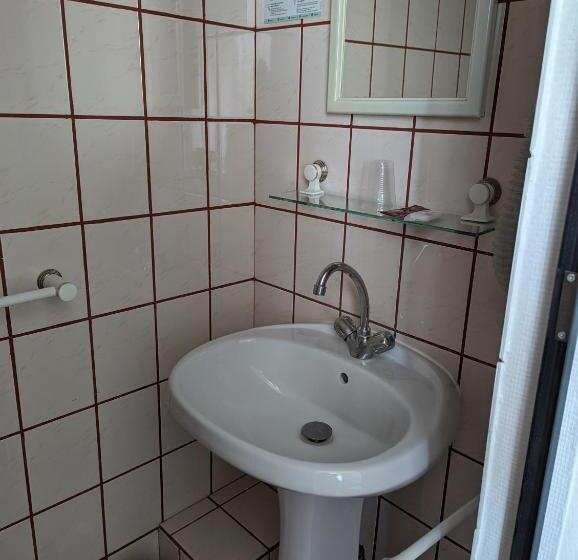 اتاق استاندارد, Auberge Des Pins
