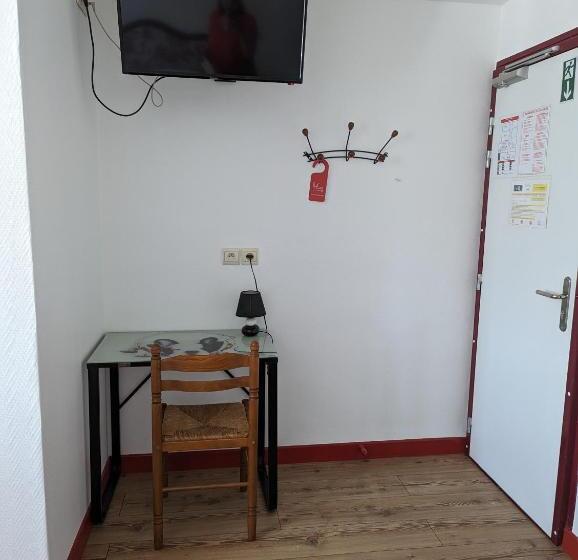 اتاق استاندارد, Auberge Des Pins