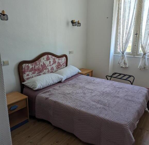 اتاق استاندارد, Auberge Des Pins