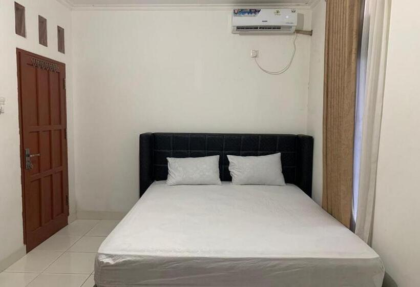 اتاق استاندارد, Oyo 93485 Hotel Kenzie Sentani