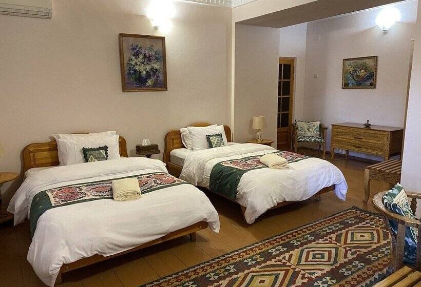 اتاق سوپریور, Salom Inn