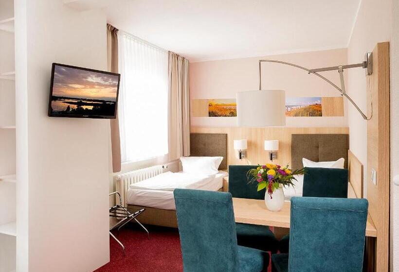 اتاق استاندارد چهار تخته, Garni Eden Hotels