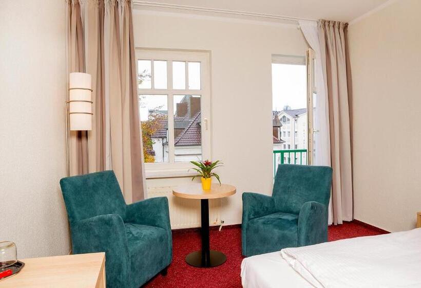 اتاق راحتی, Garni Eden Hotels