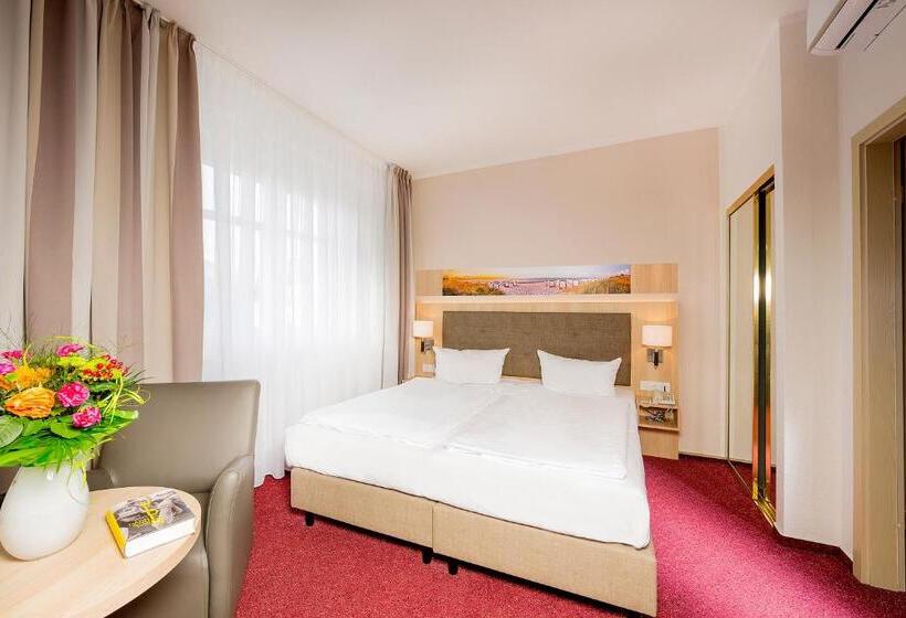 اتاق راحتی, Garni Eden Hotels
