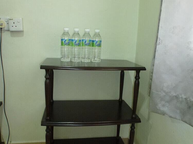 اتاق لوکس, Batu Berendam Inn