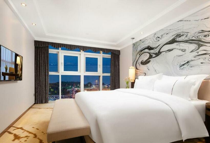 سوئیت 2 خوابه, Shenzhen Bay Hisoar