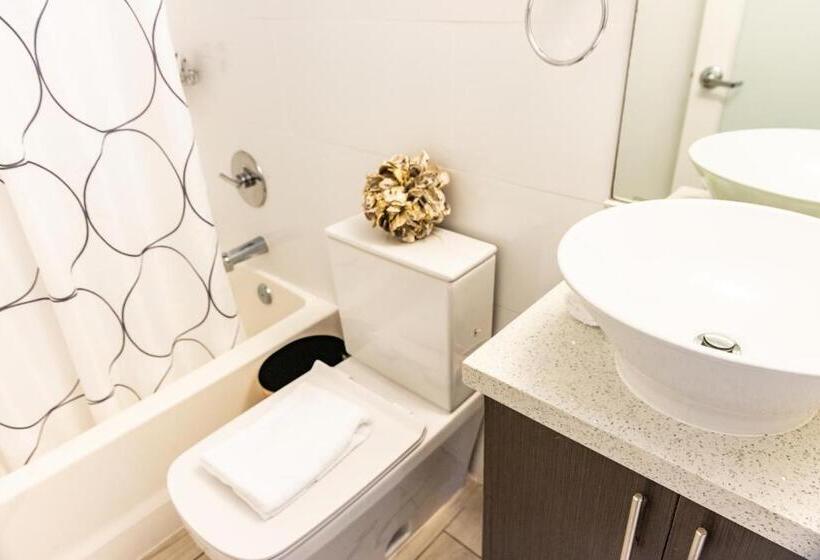 سوییت, Waterside Hotel And Suites