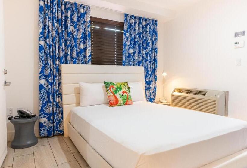 سوییت, Waterside Hotel And Suites